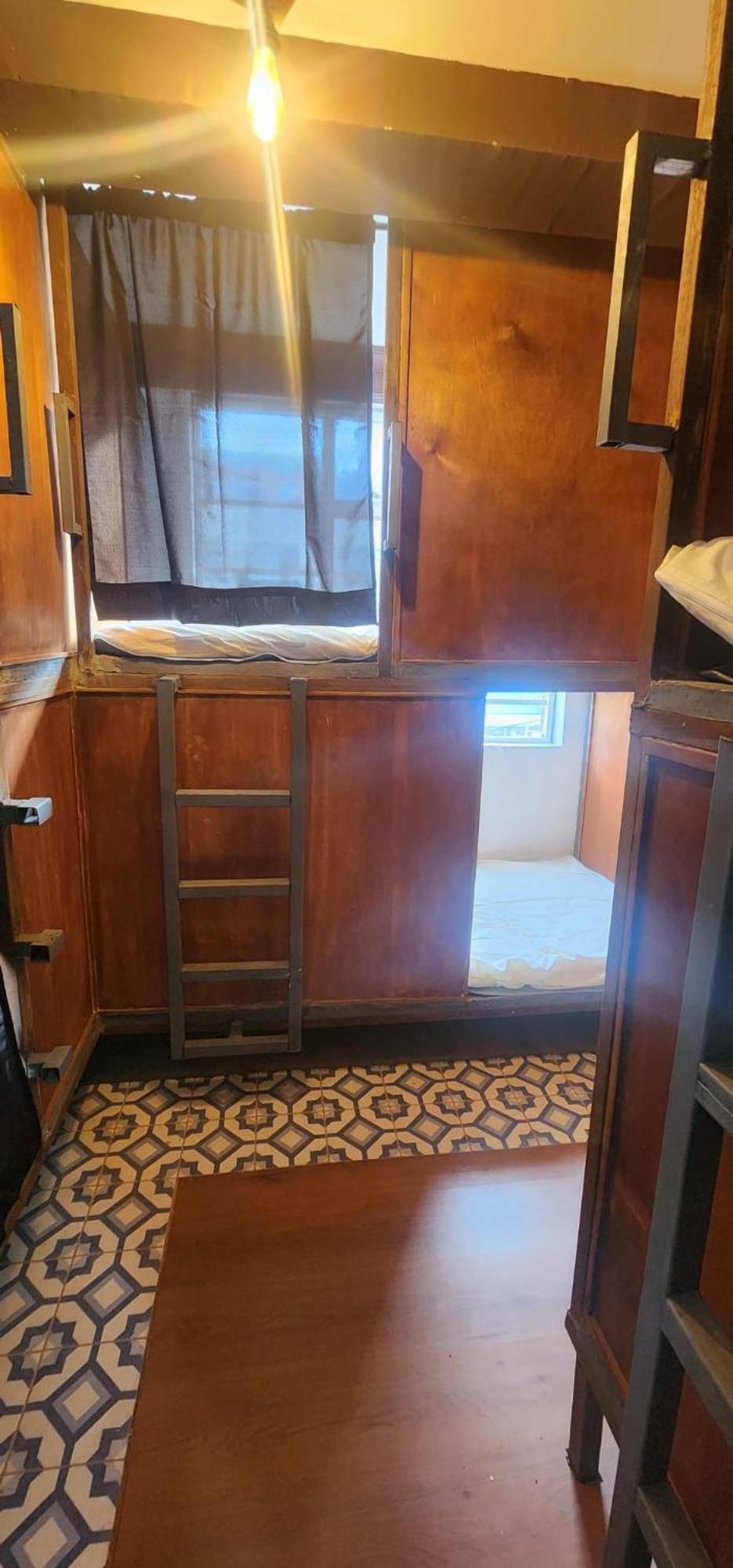 Portelli Hostal Zona G- Para Extranjeros بوغوتا المظهر الخارجي الصورة