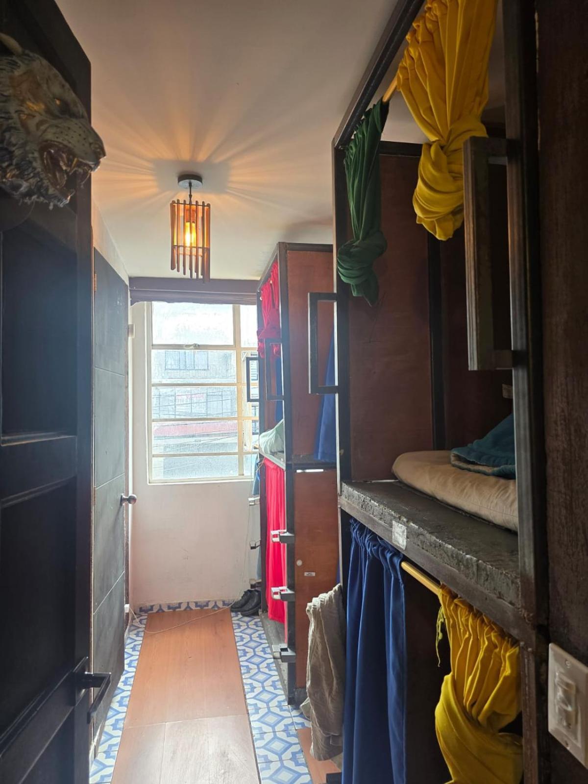 Portelli Hostal Zona G- Para Extranjeros بوغوتا المظهر الخارجي الصورة