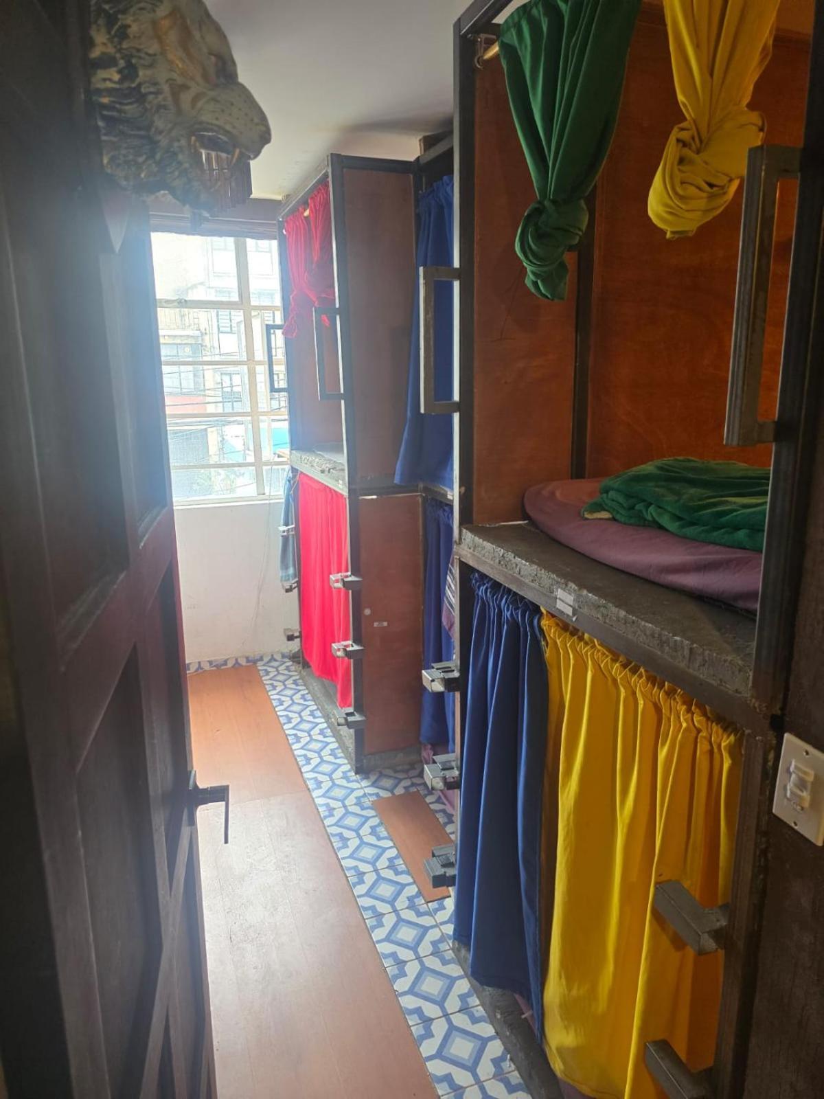 Portelli Hostal Zona G- Para Extranjeros بوغوتا المظهر الخارجي الصورة