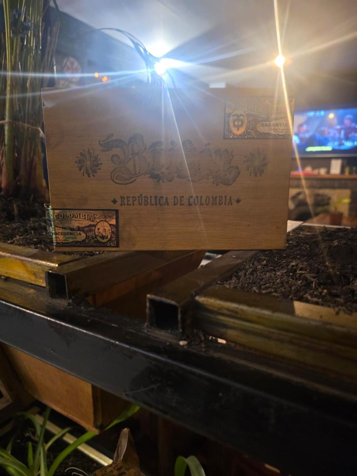 Portelli Hostal Zona G- Para Extranjeros بوغوتا المظهر الخارجي الصورة